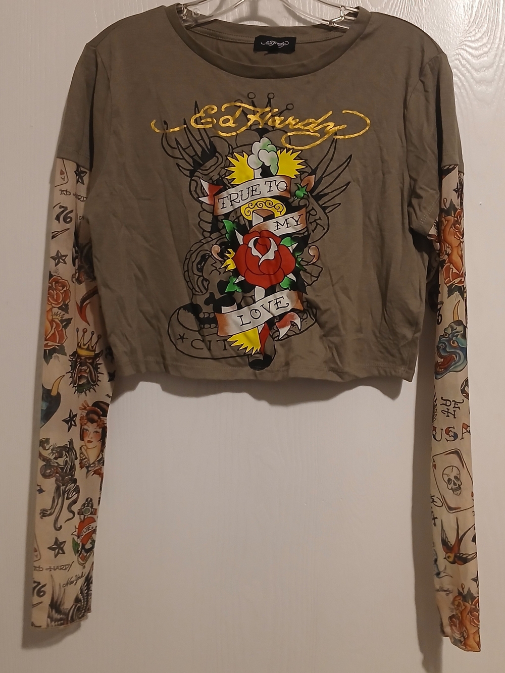 True to My Love Printed Cropped Long-Sleeve Top - Olive